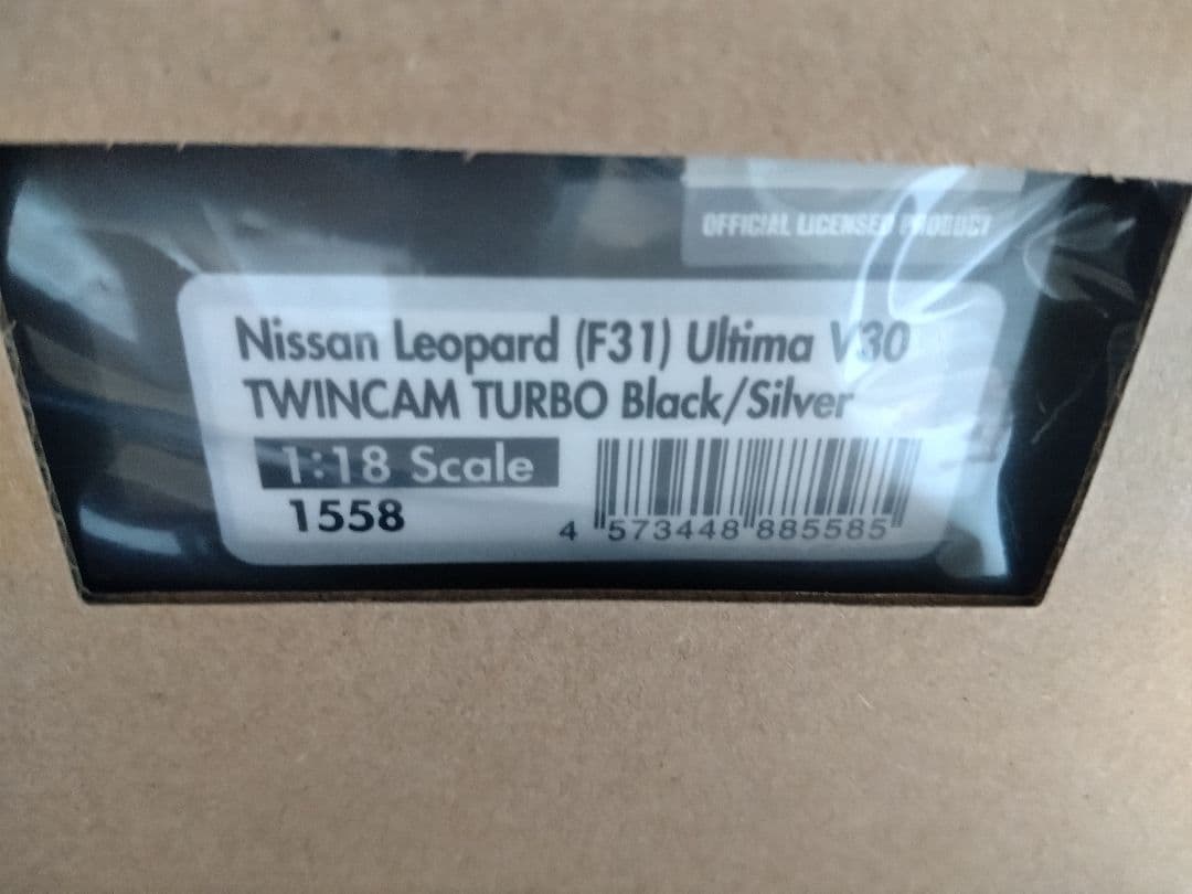 Junichi　1/18レパード　F31　アルティマ　ブラックツートン