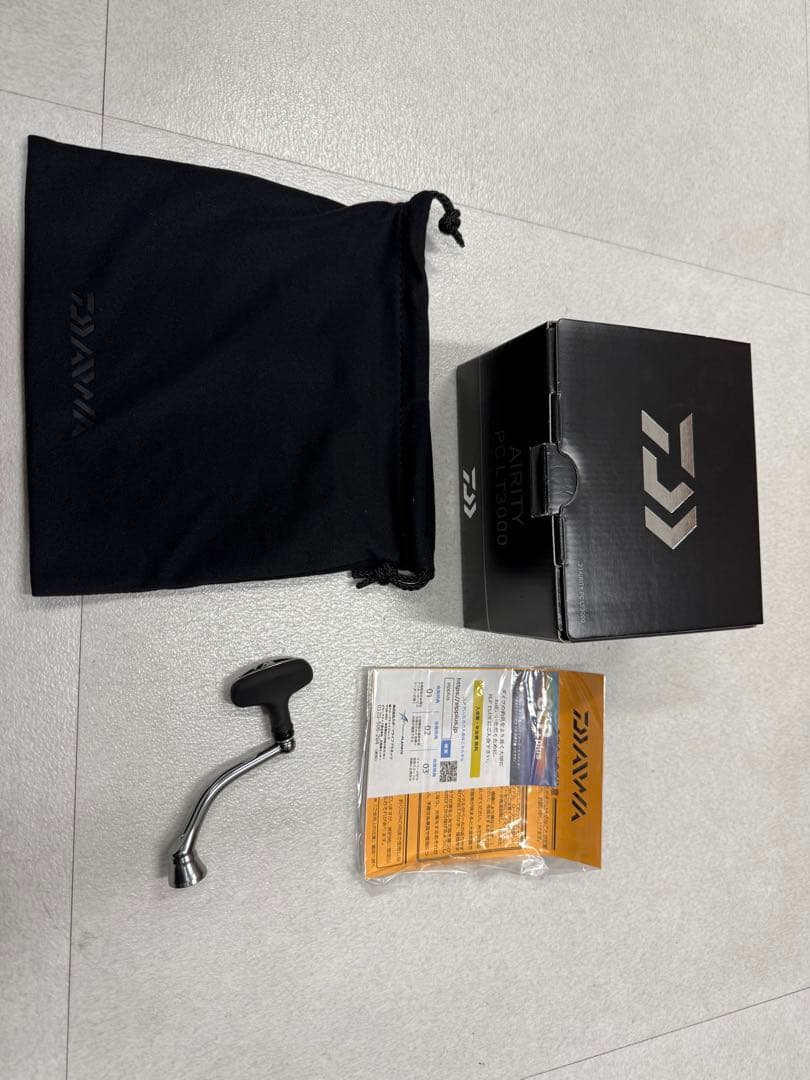 ダイワ エアリティPC LT3000 リブレハンドル、バランサー付