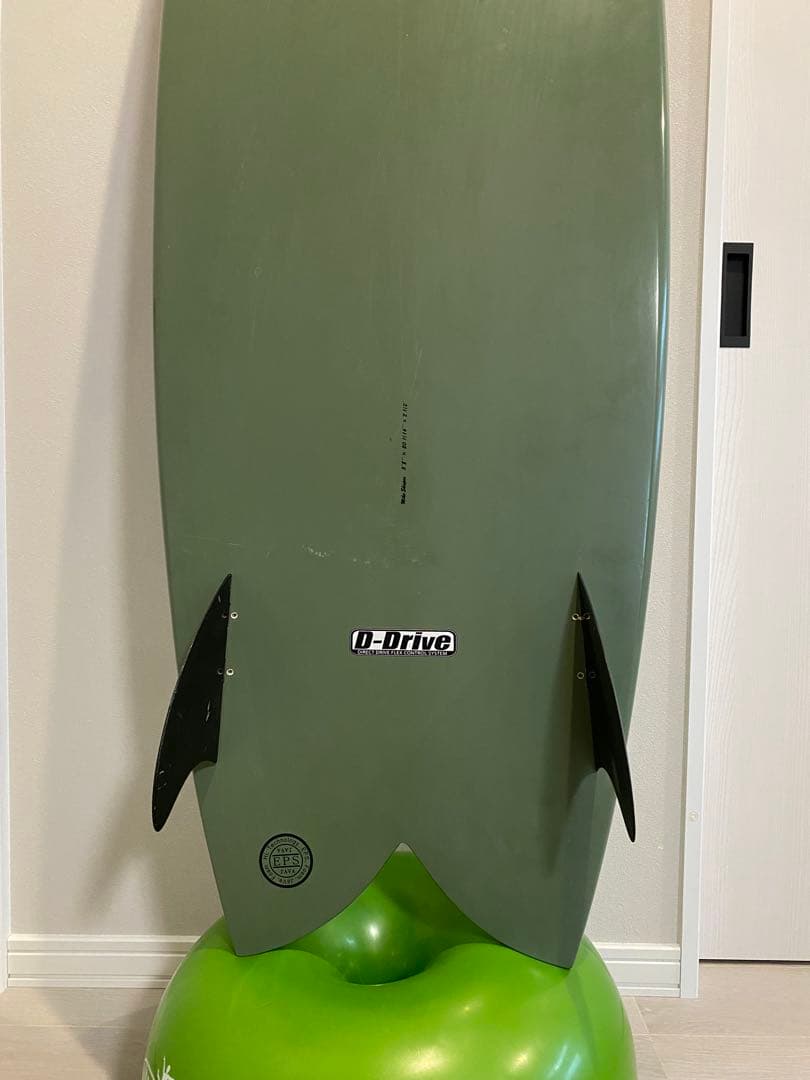 レトロツインフィッシュ　マイクシェイプス　5'8\" サーフボード　フィン付き