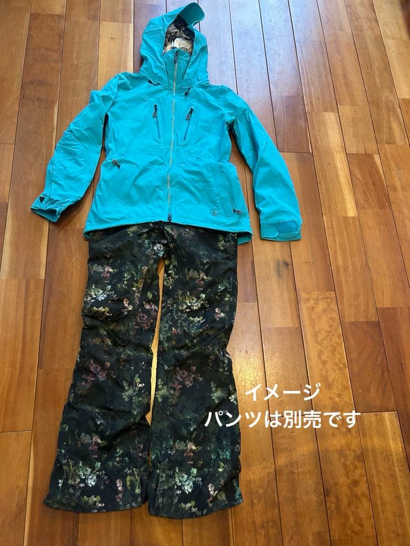 VOLCOM ゴアテックス　スノーボードジャケット　女性用 M
