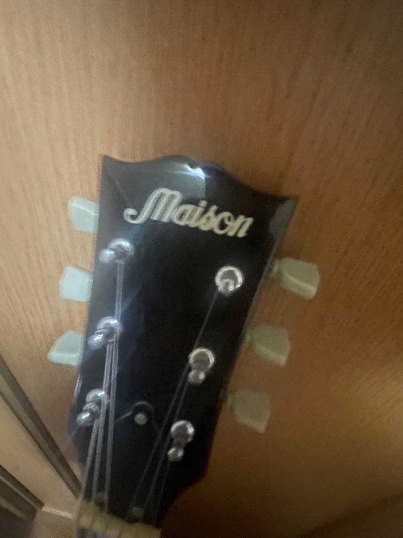 【残り3時間で掲載終了】Maison エレキギター サンバースト