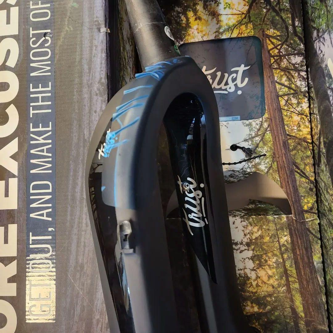 最高級 新品未使用 Trust message サスペンションフォーク