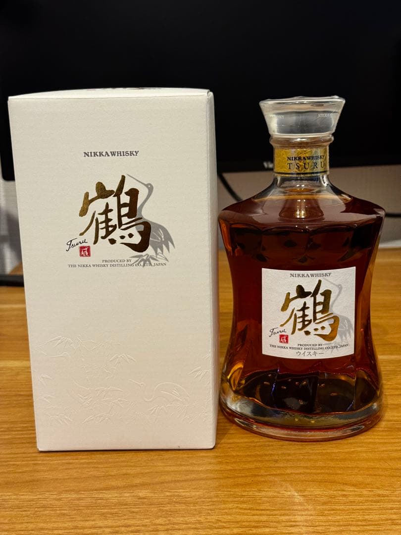NIKKA 鶴ウイスキー 750ml 箱入り