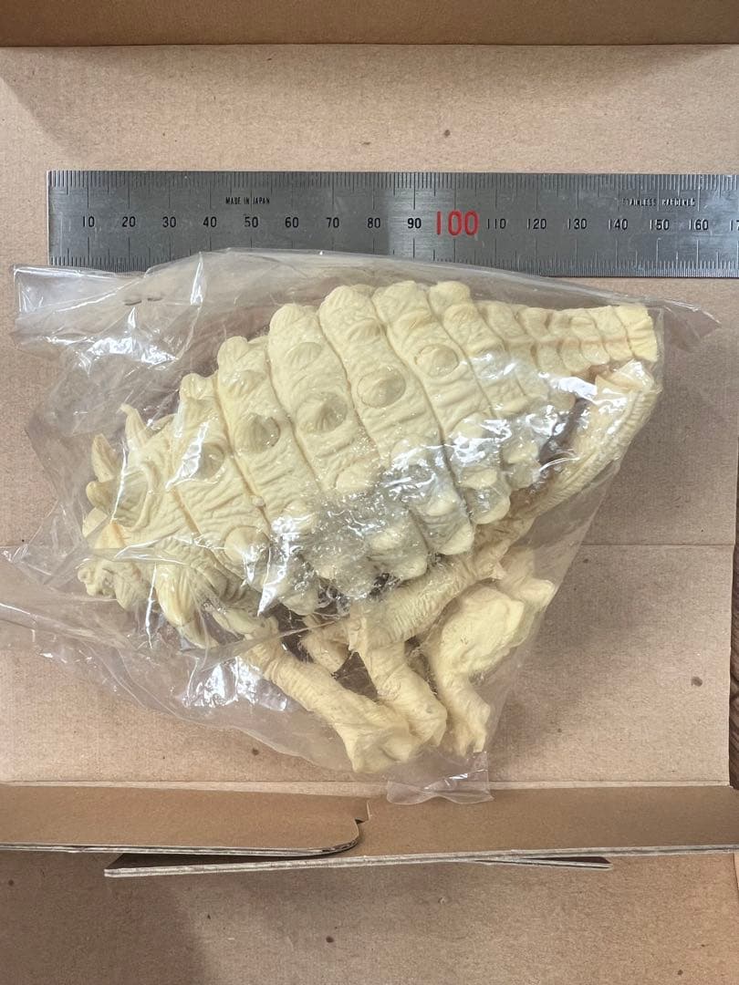 海洋堂　スコロサウルス レジンキット 恐竜　フィギュア　動物　生き物