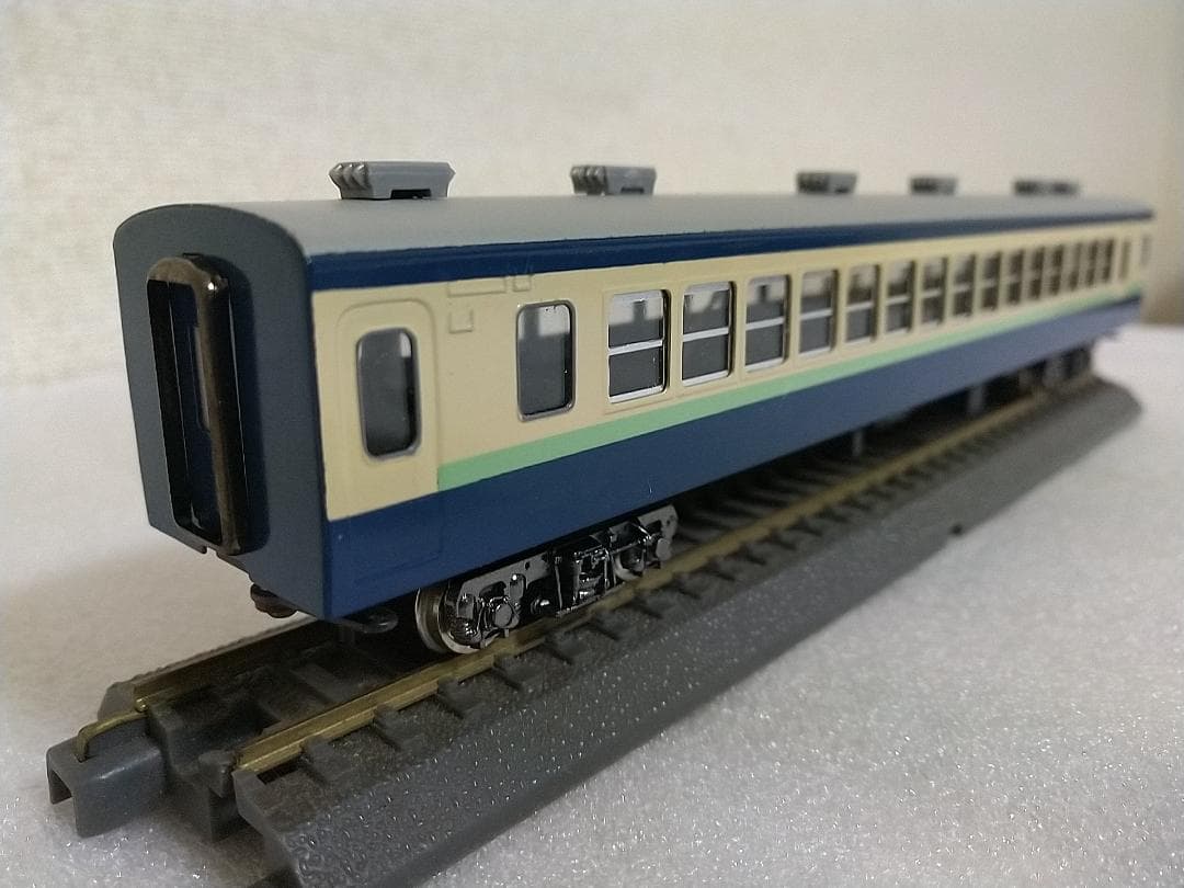 近郊型 サロ111 KTM 横須賀線色