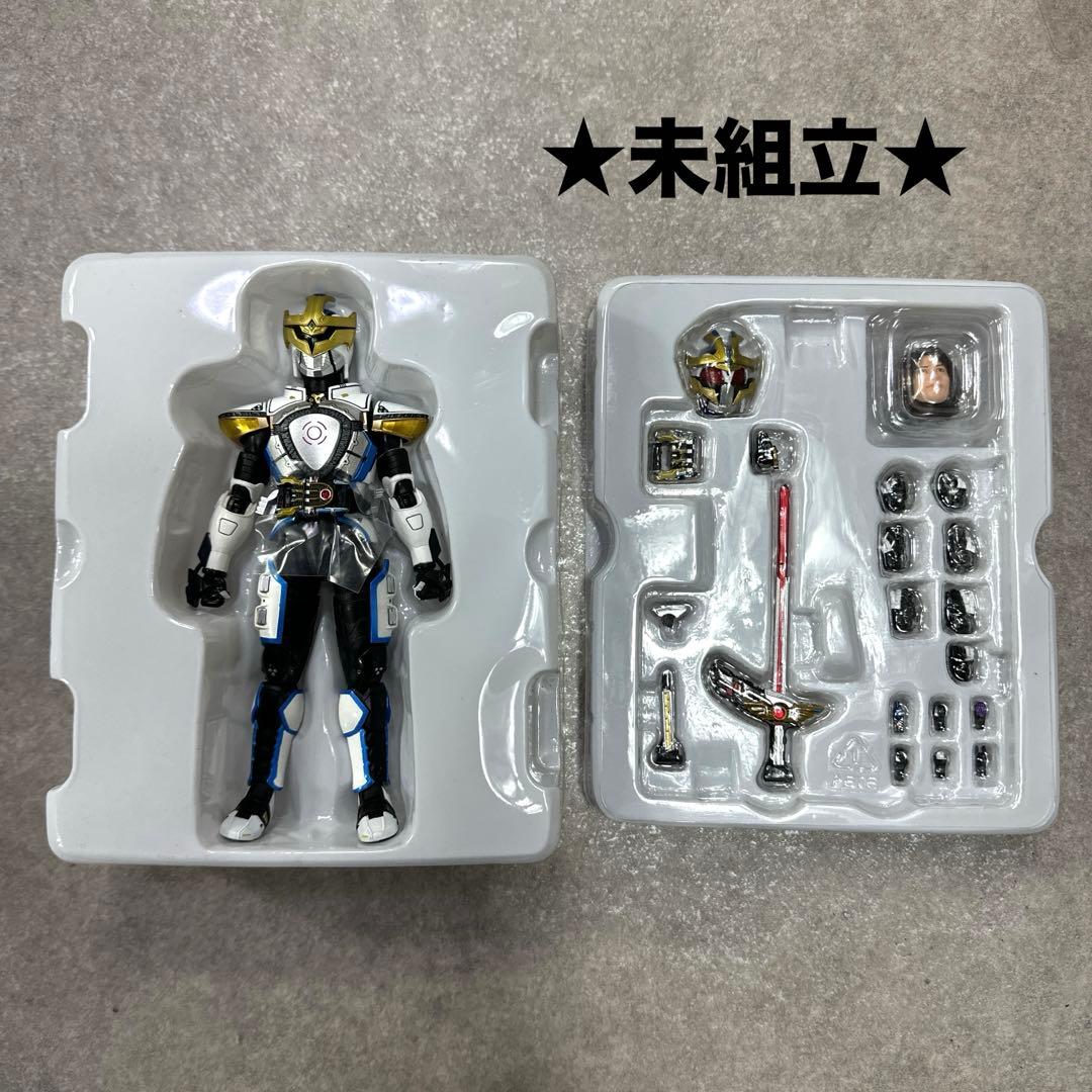 ★未組立★ S.H.Figuarts 真骨彫製法 仮面ライダーイクサ