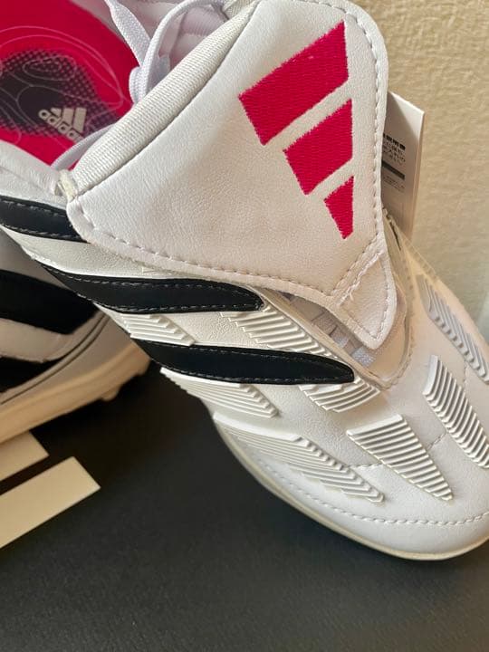 【限定品】プレデター プレシジョン.1 TF アディダス ベッカム　フットサル