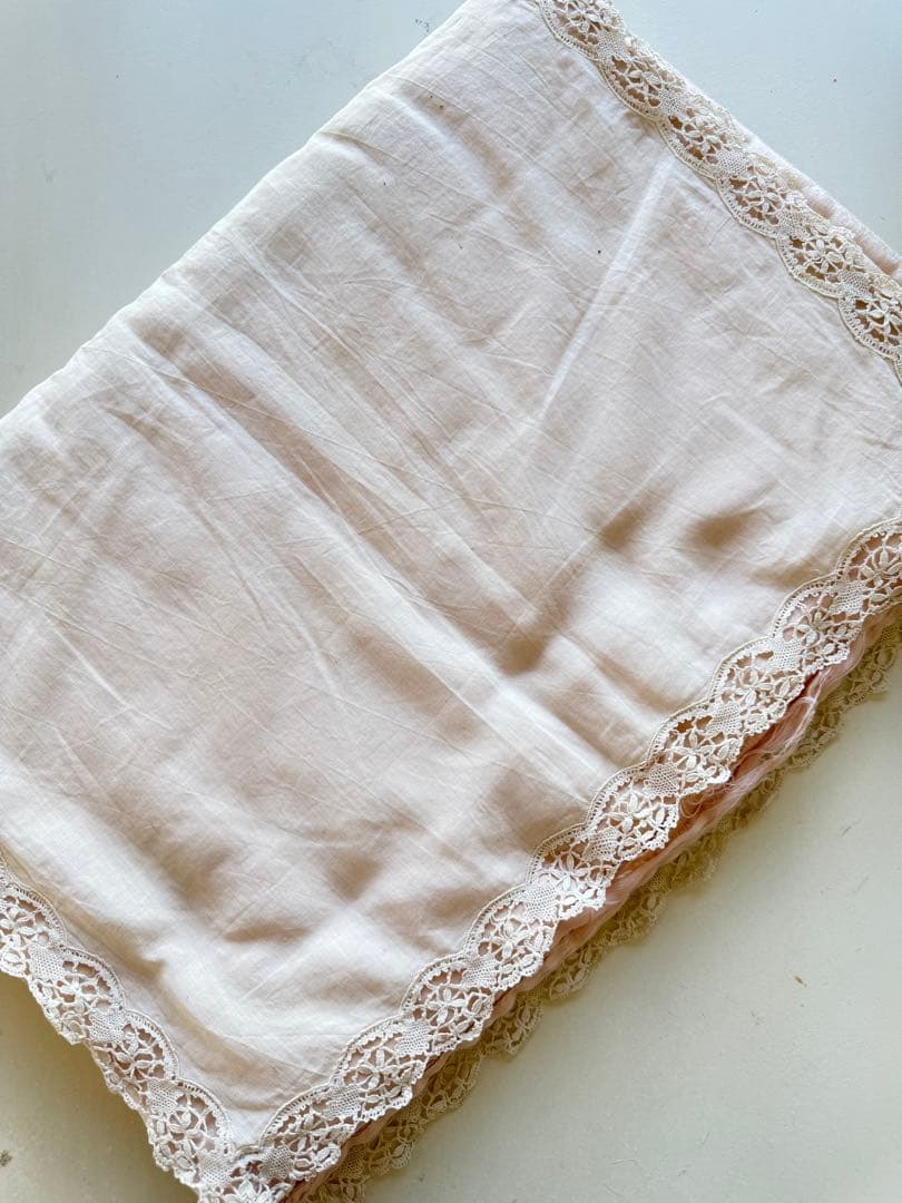 フランスアンティーク子供柄レースのパンキーケース薄ピンクシルク