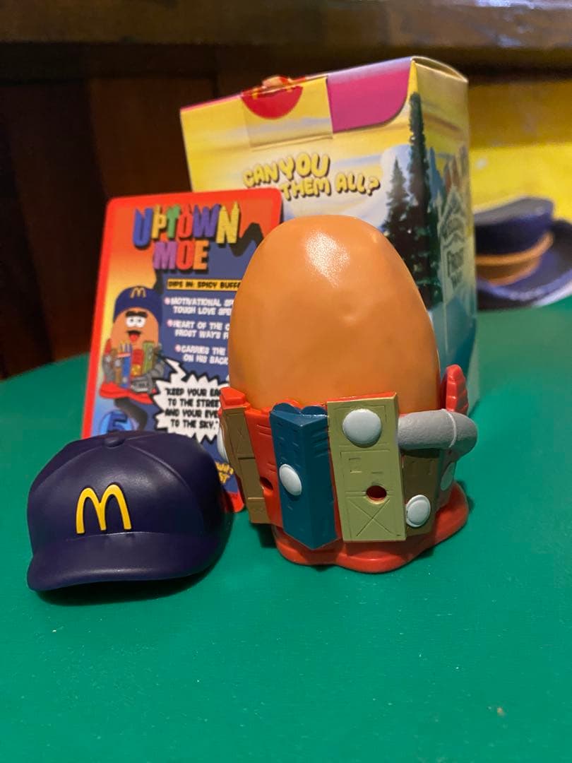 マクドナルド ハッピーミールトイ　カーウィンフロスト ナゲットバディーズ