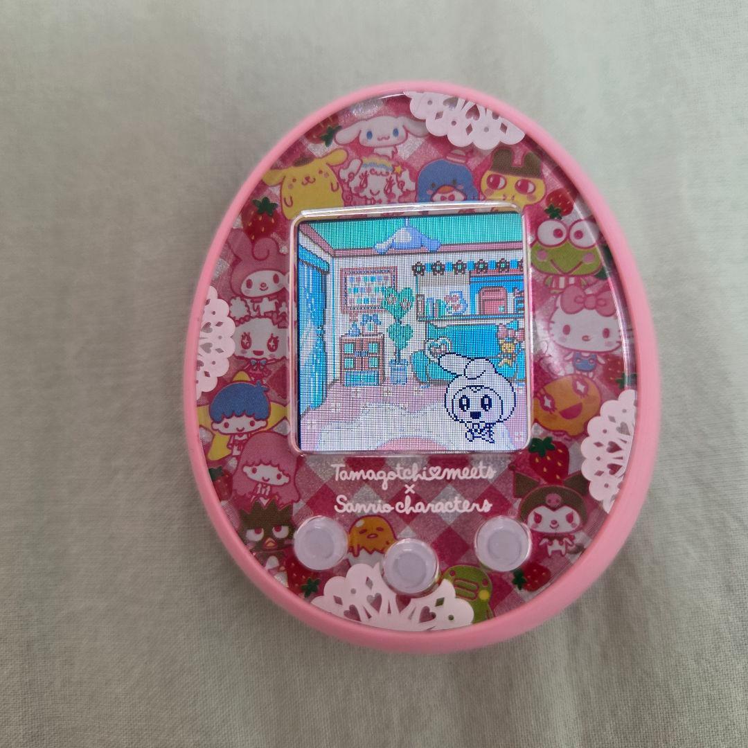 【たまごっち ミーツ サンリオキャラクター】