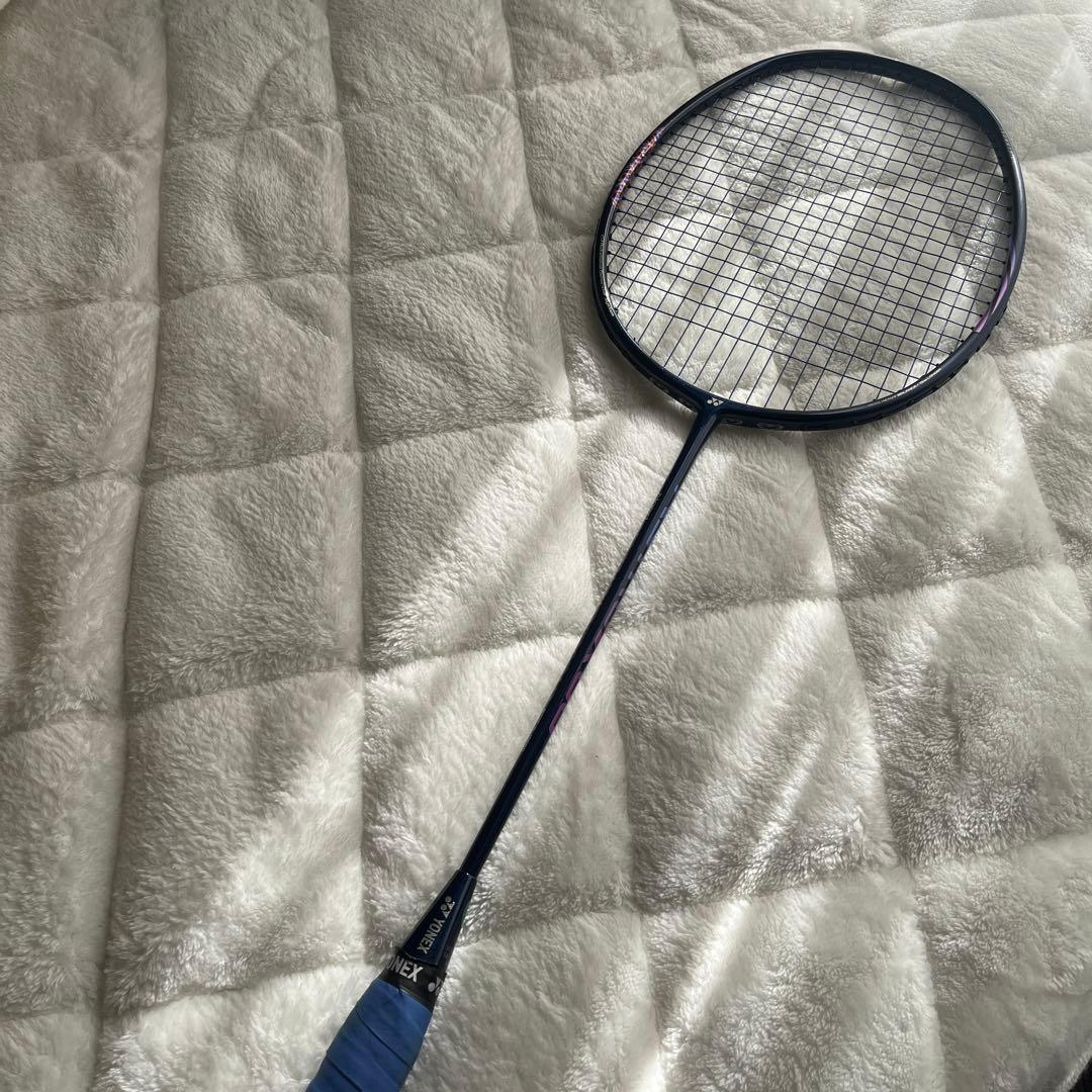 【美品】YONEX アストロクス00【最軽量／廃盤】