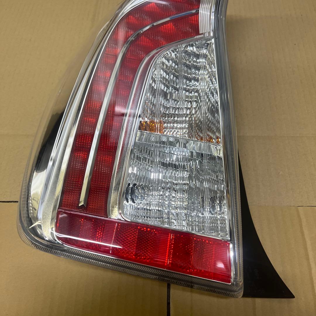 プリウス 30系LED 左テールランプ