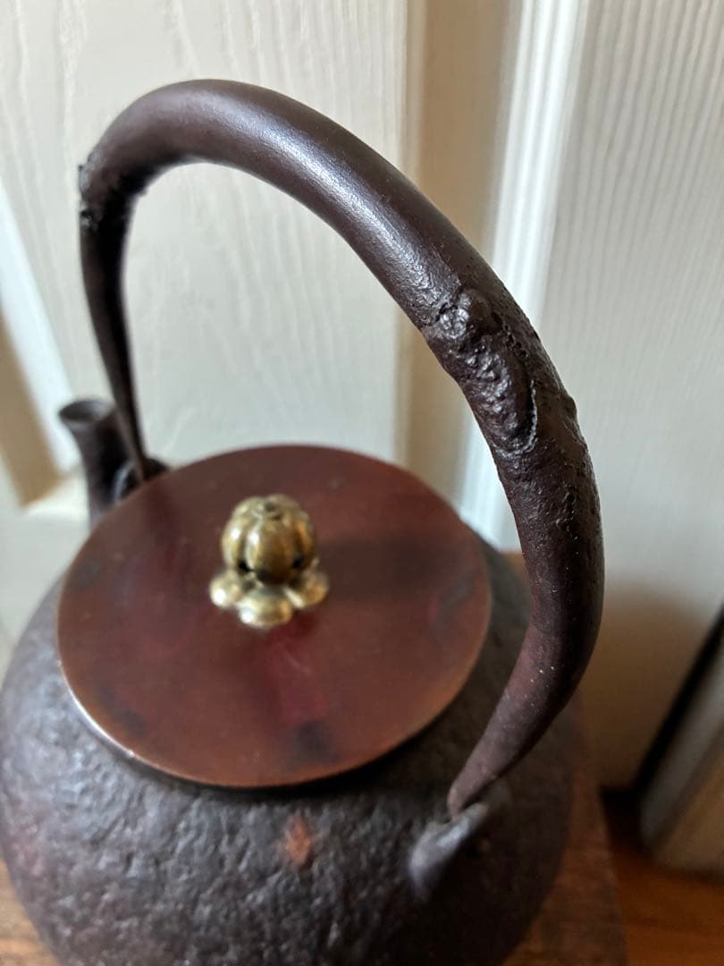 省鋳堂鉄瓶 在銘