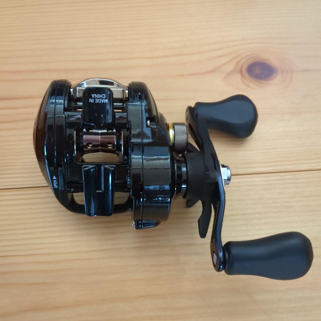 DAIWA BASS X80SH ベイトリール ブラック