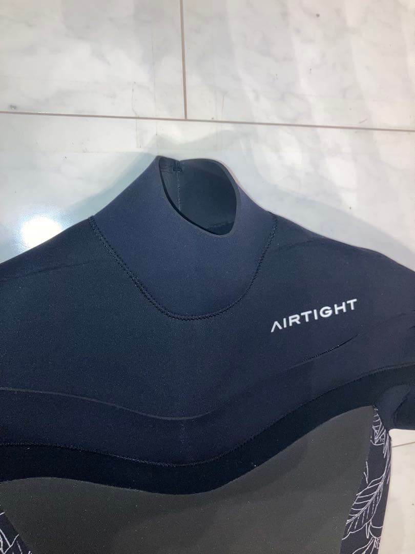 【なり】AIRTIGHT 新品未使用品 セミドライ レディースMS