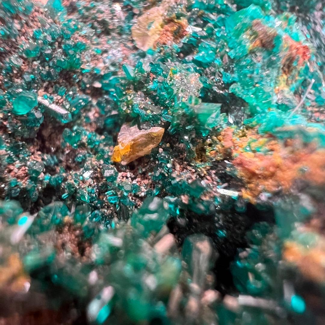 ダイオプテーズ ウルフェナイト 共生 鉱物 標本 原石