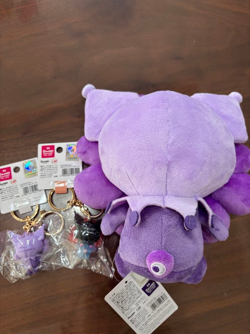 サンリオミャクミャク　推しカラークロミぬいぐるみM•推しカラークリアキーホルダー