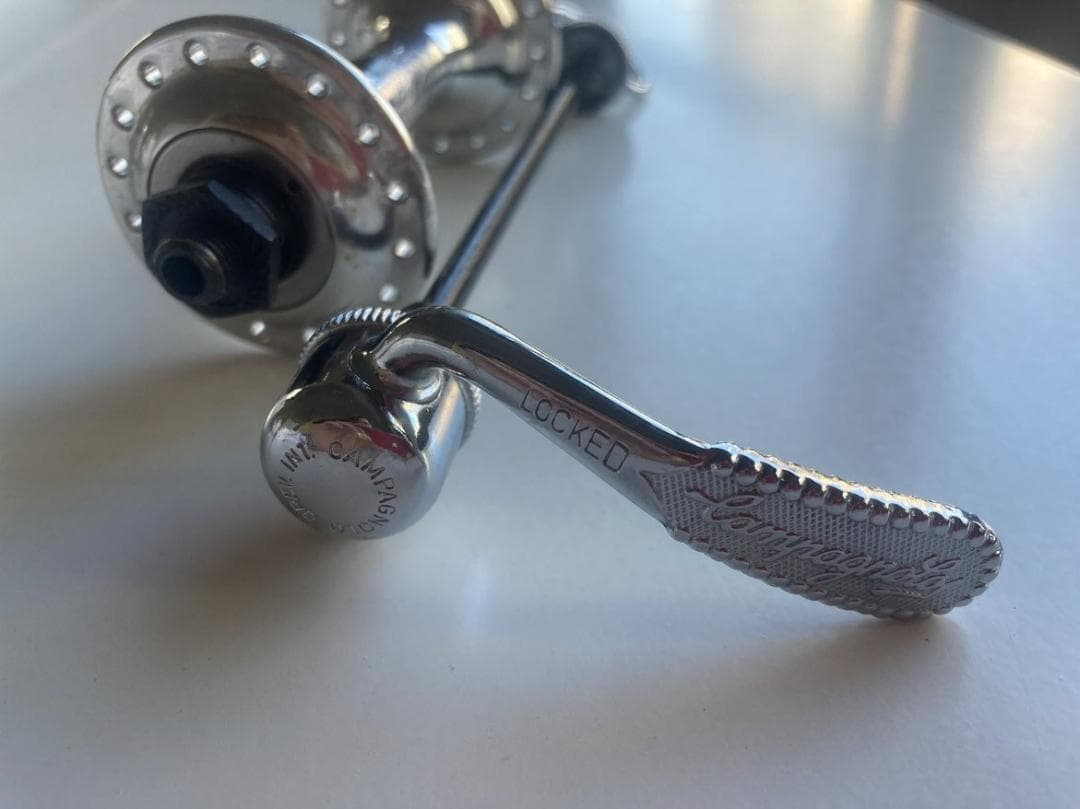 カンパニョーロ（レコード）フロントハブ 32H SFQR（1970）新品未使用