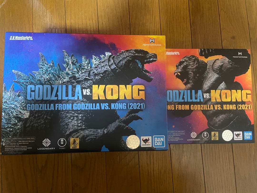 S.H.MonsterArts ゴジラVSコング　フィギュアセット