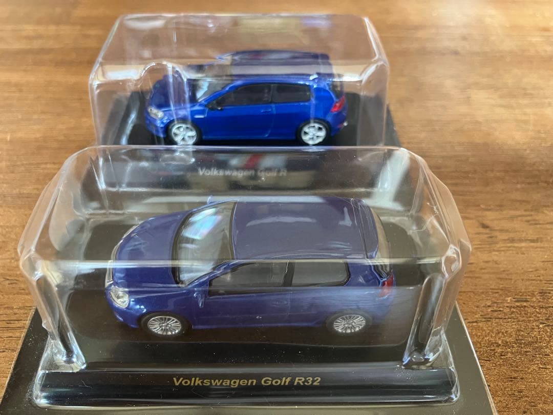 京商 1/64 フォルクスワーゲン ゴルフR32 ゴルフR 2台セット