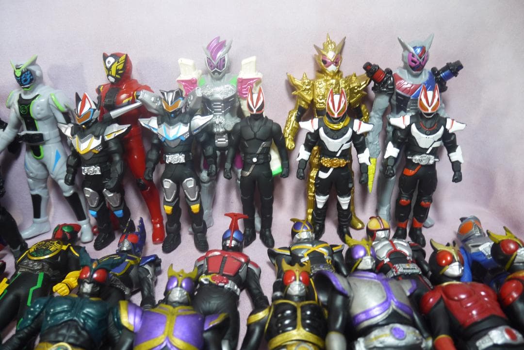 ライダーヒーローシリーズ　レジェンドライダーシリーズ　ソフビ114体