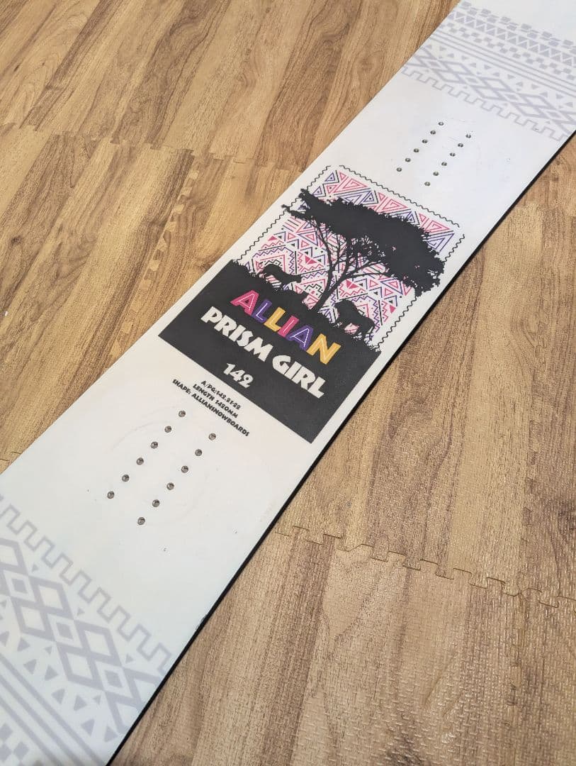 最高峰　レディースボード　ALLIAN prismgirl 142cm