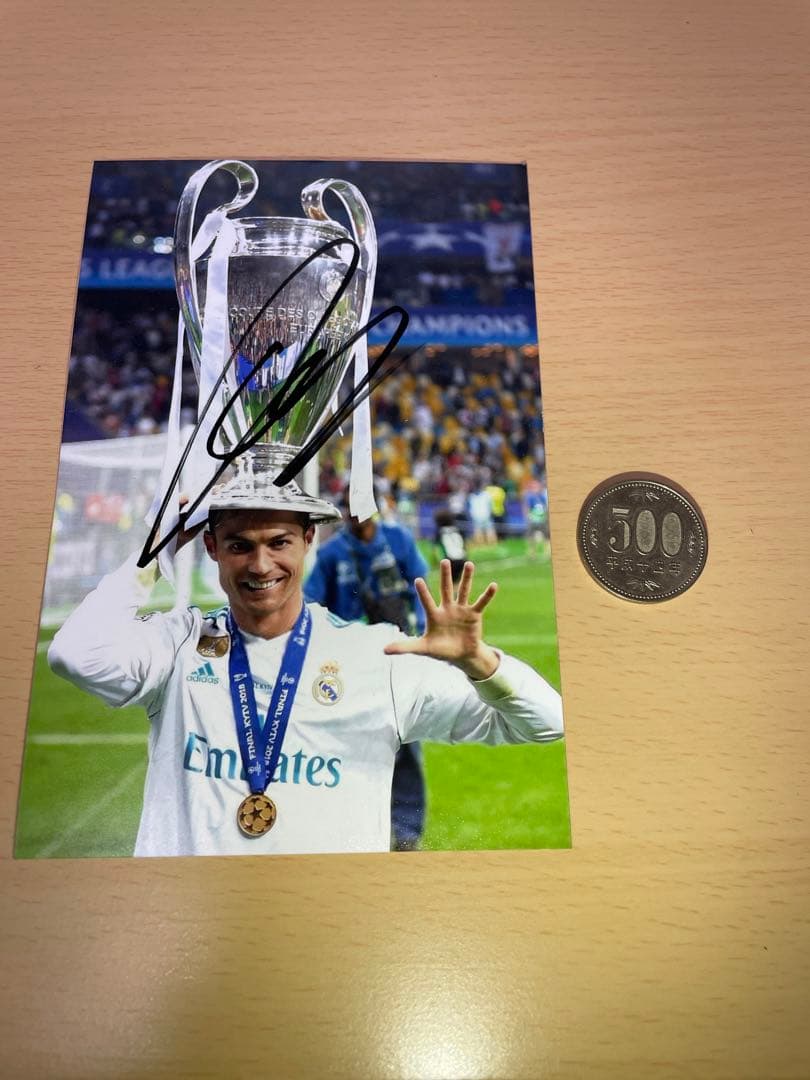 クリスティアーノ•ロナウド　サイン