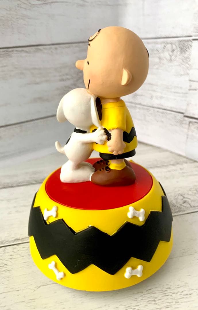 Westland チャーリーブラウン　スヌーピー　オルゴール