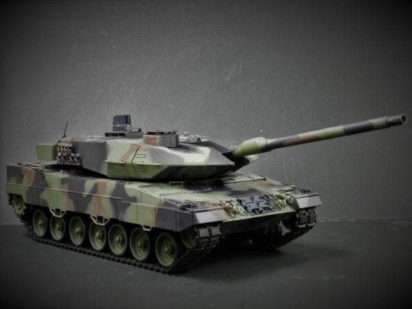 Heng Long 2.4GHz 1/16 ドイツ主力戦車 レオパルト2 A6