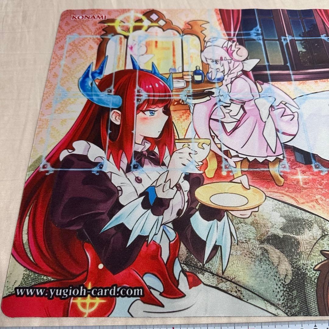 遊戯王YUGIOH！Day ドラゴンメイド リラクゼーション　海外　プレイマット