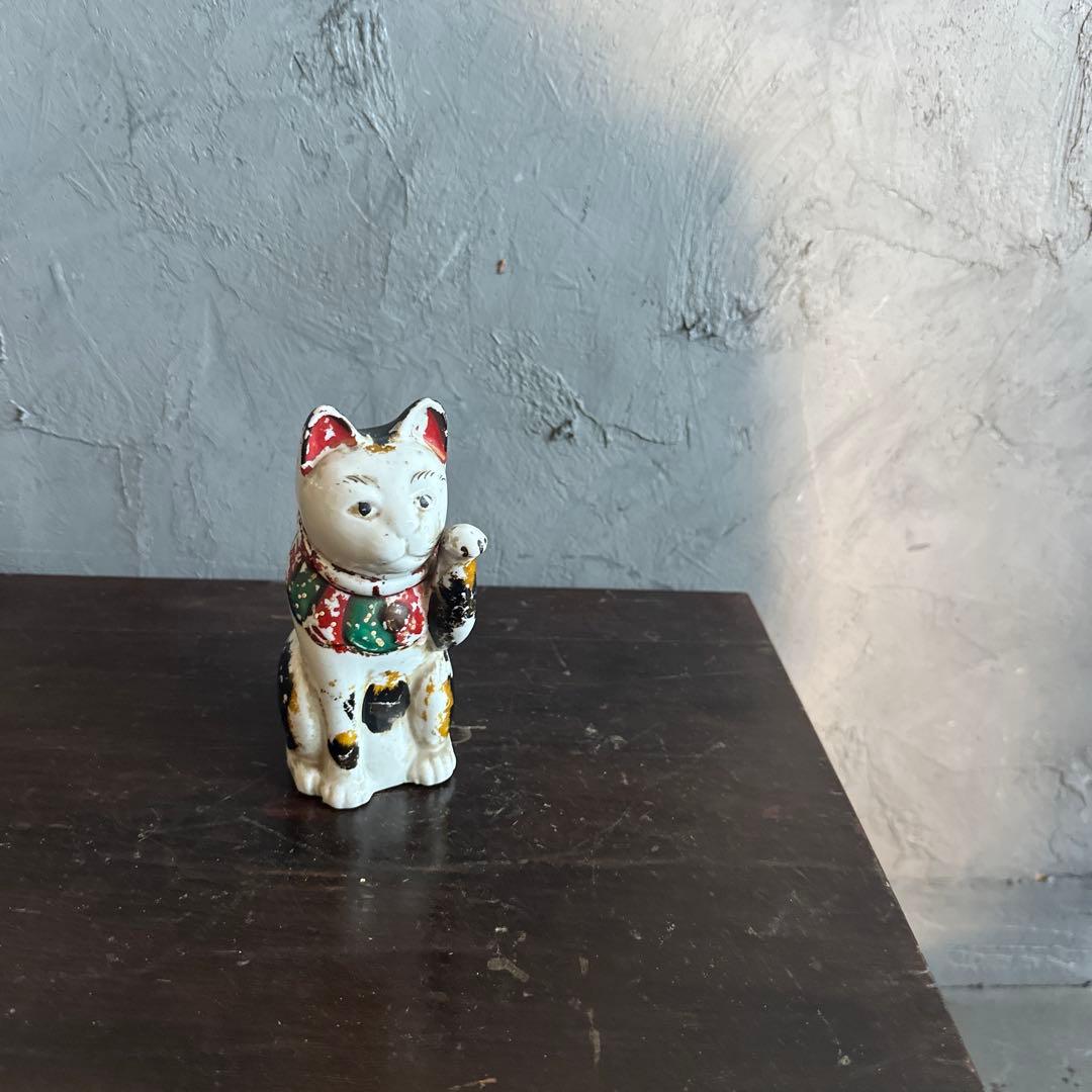 瞬間的お値下げ‼️ヴィンテージ味ありすぎる三毛猫招き猫 陶器 置物　瀬戸