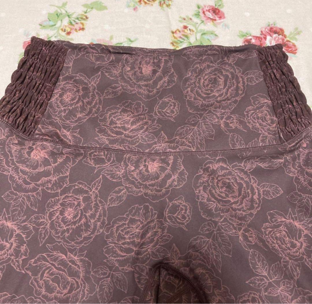 スカーラ sukala フラワートップス＆レギンス セットアップ L/M