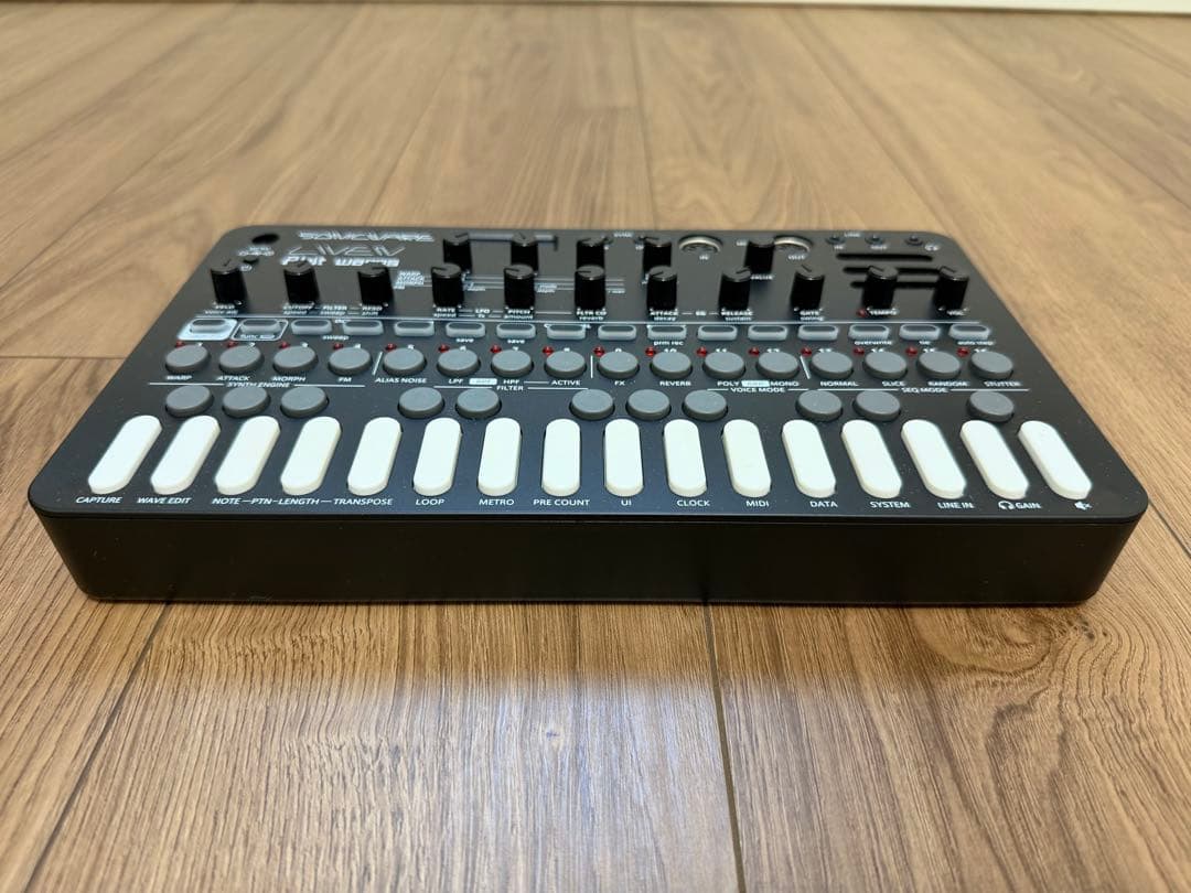 美品SONICWARE LIVEN 8bit warps 8ビットシンセサイザー