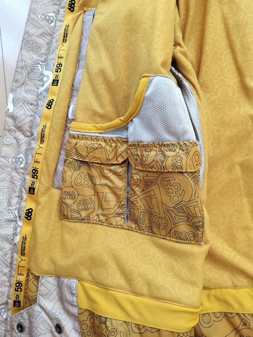 美品！NEW ERA 686 スノージャケット