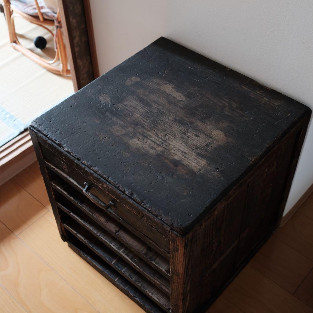 昭和時代の古い木製引き出し家具、大型収納キャビネット