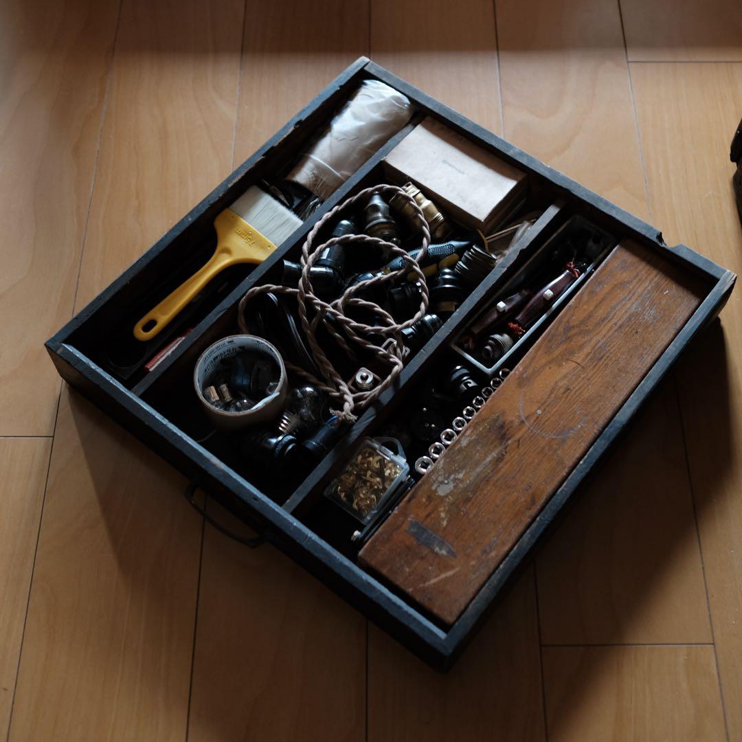 昭和時代の古い木製引き出し家具、大型収納キャビネット