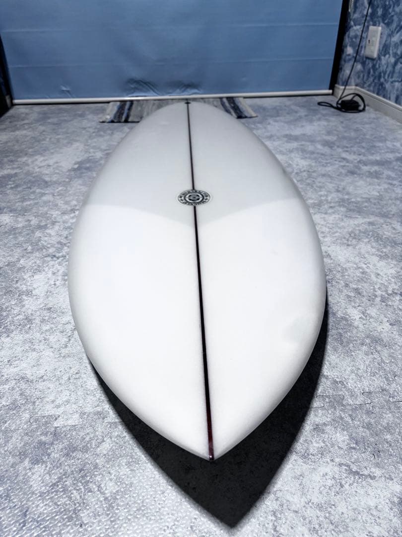 まぁまぁ美品　NEAL PURCHASEサーフボード5.5