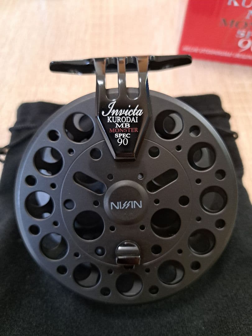 (極美品)宇崎日新 インヴィクタクロダイMBモンスターSPEC 90