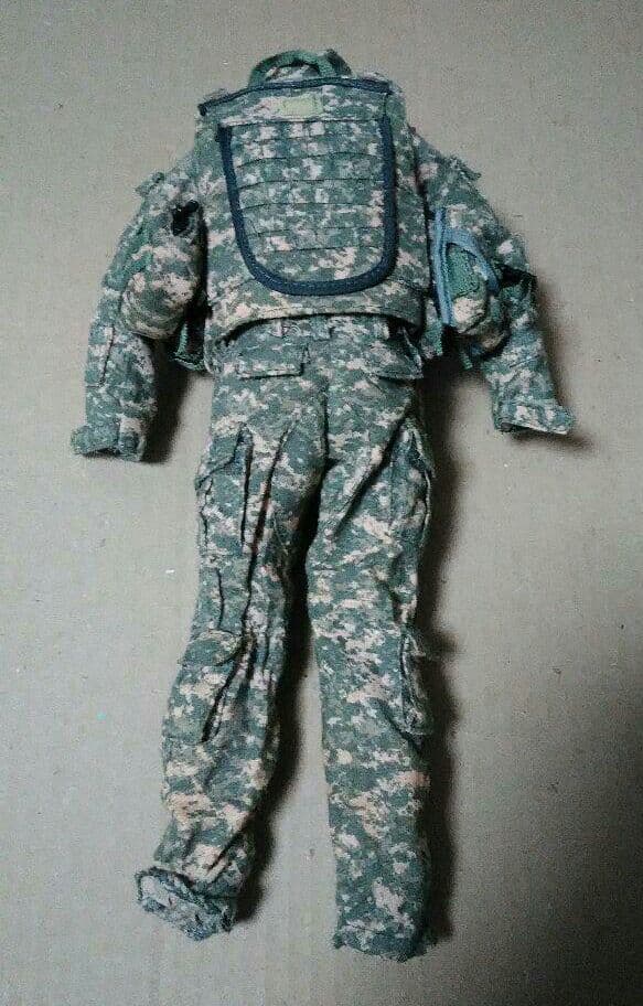 1/6  ACUコンバットユニホーム＋ベスト