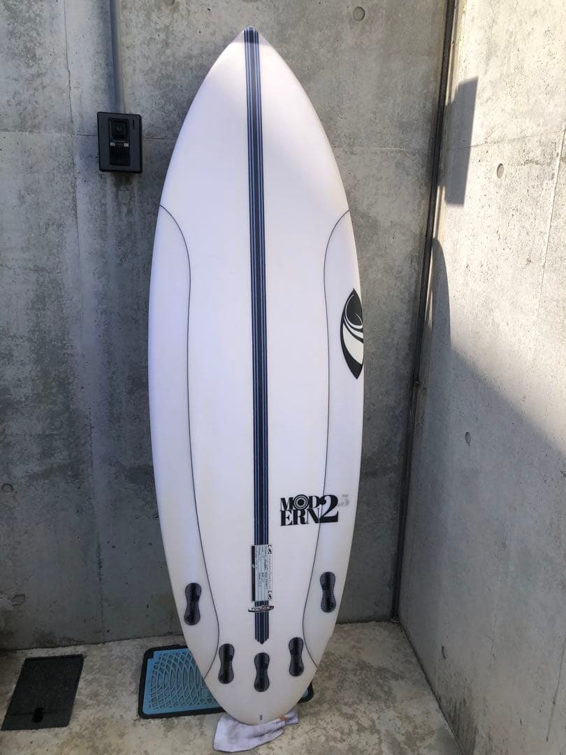 湘南手渡し限定　シャープアイ　サーフボードModern2.5