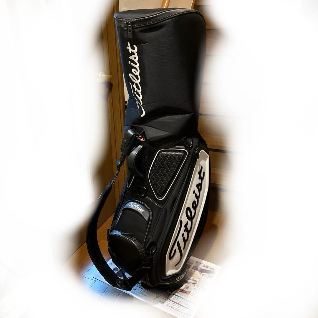 タイトリスト ツアーキャディバッグ ／ブラック/ホワイト