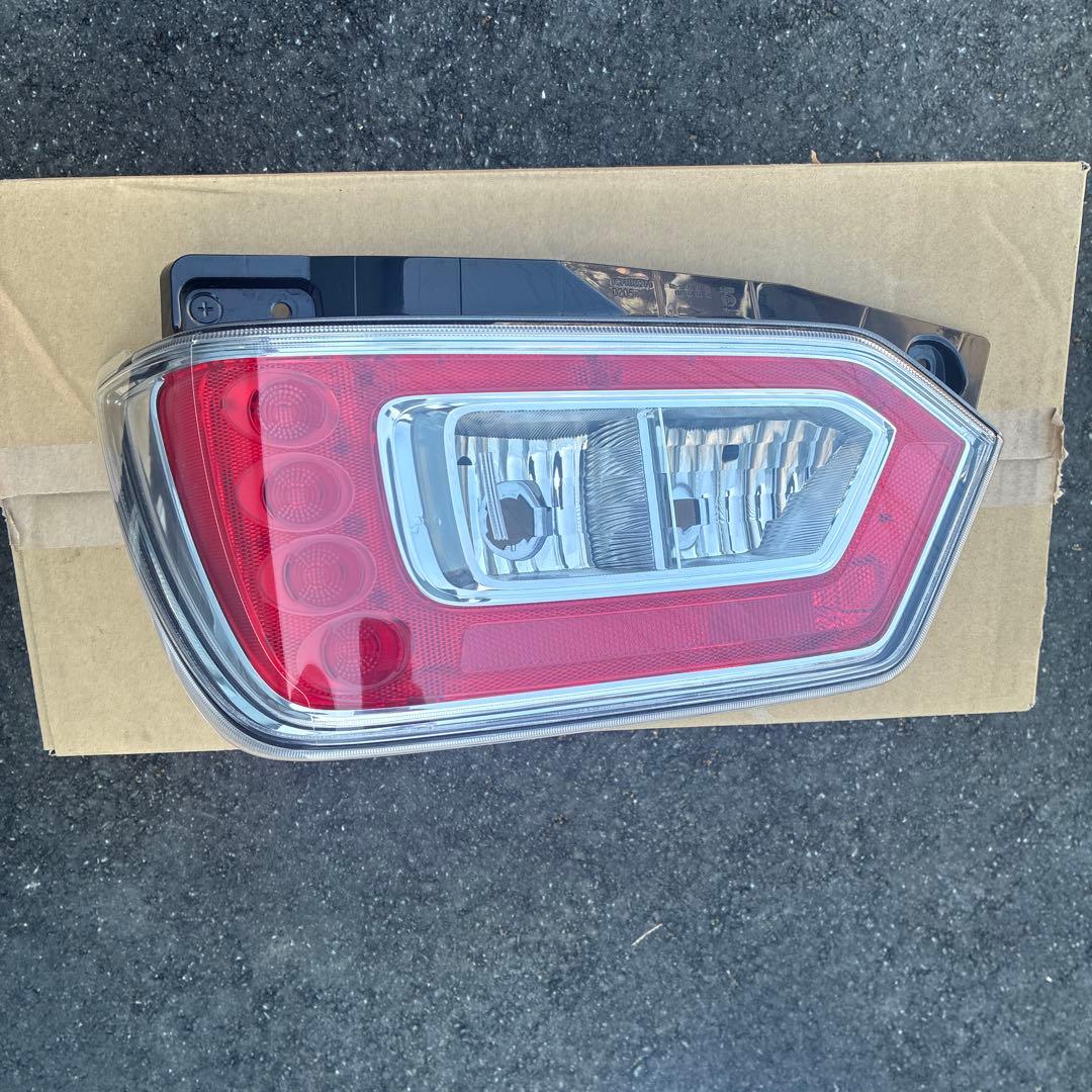 スズキ　ワゴンR MH55S 左テールレンズ