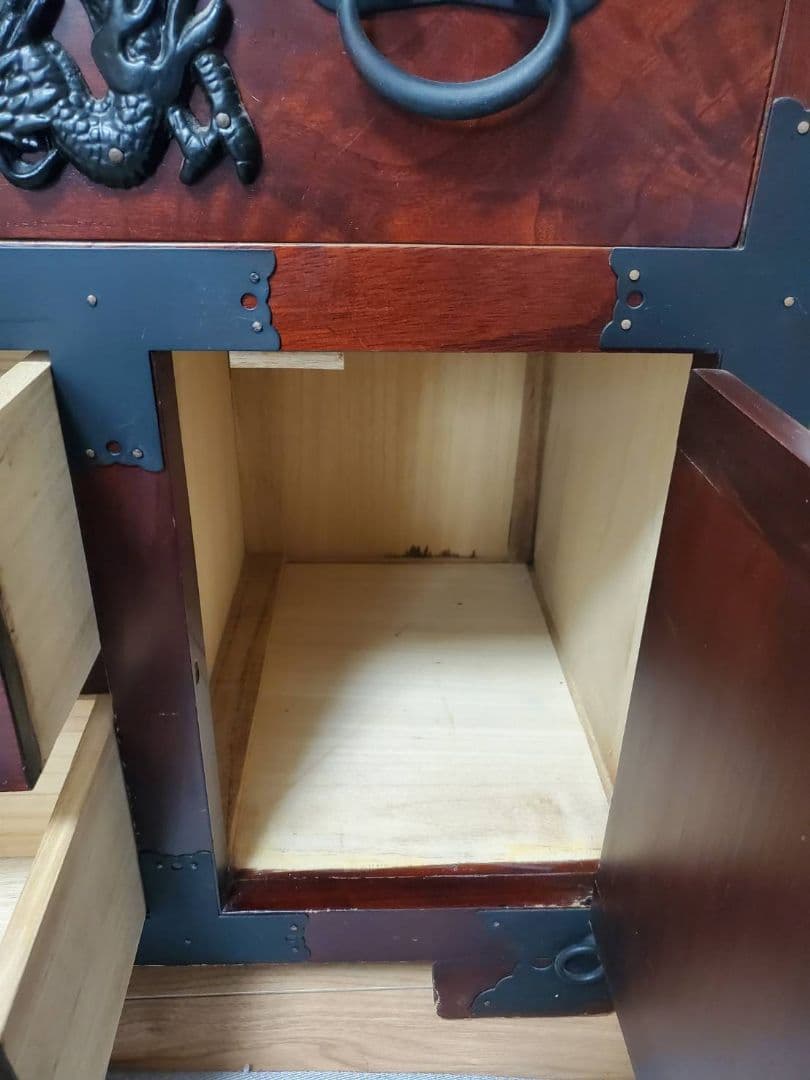 キャスター付き 箪笥 車箪笥 龍 雲龍金具 キャビネット レトロ