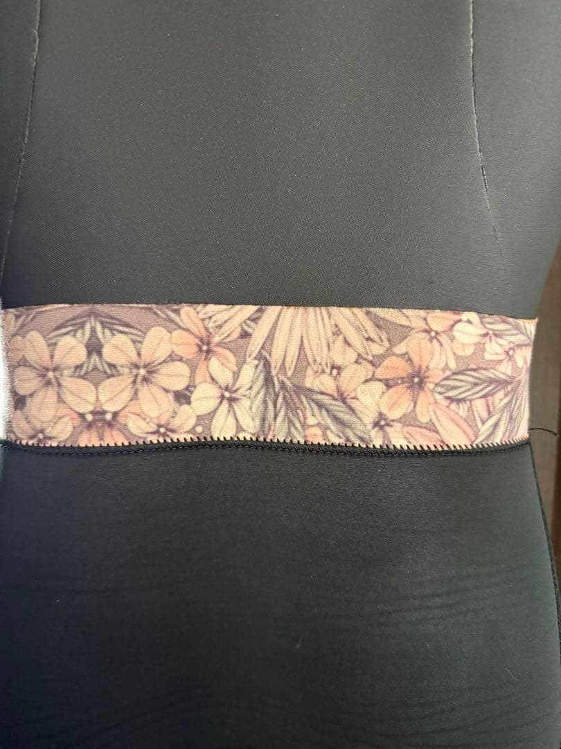 セミドライウエットスーツ