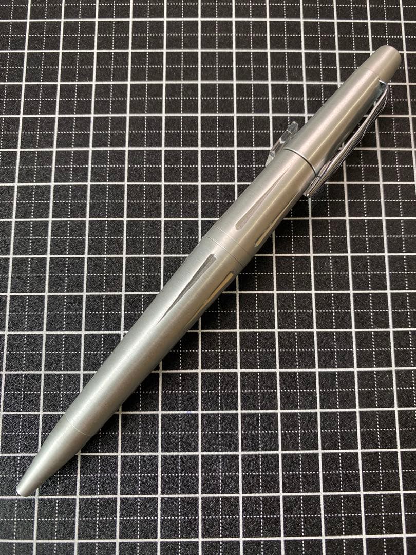 TOMBOW ZOOM 2000 ボールペン