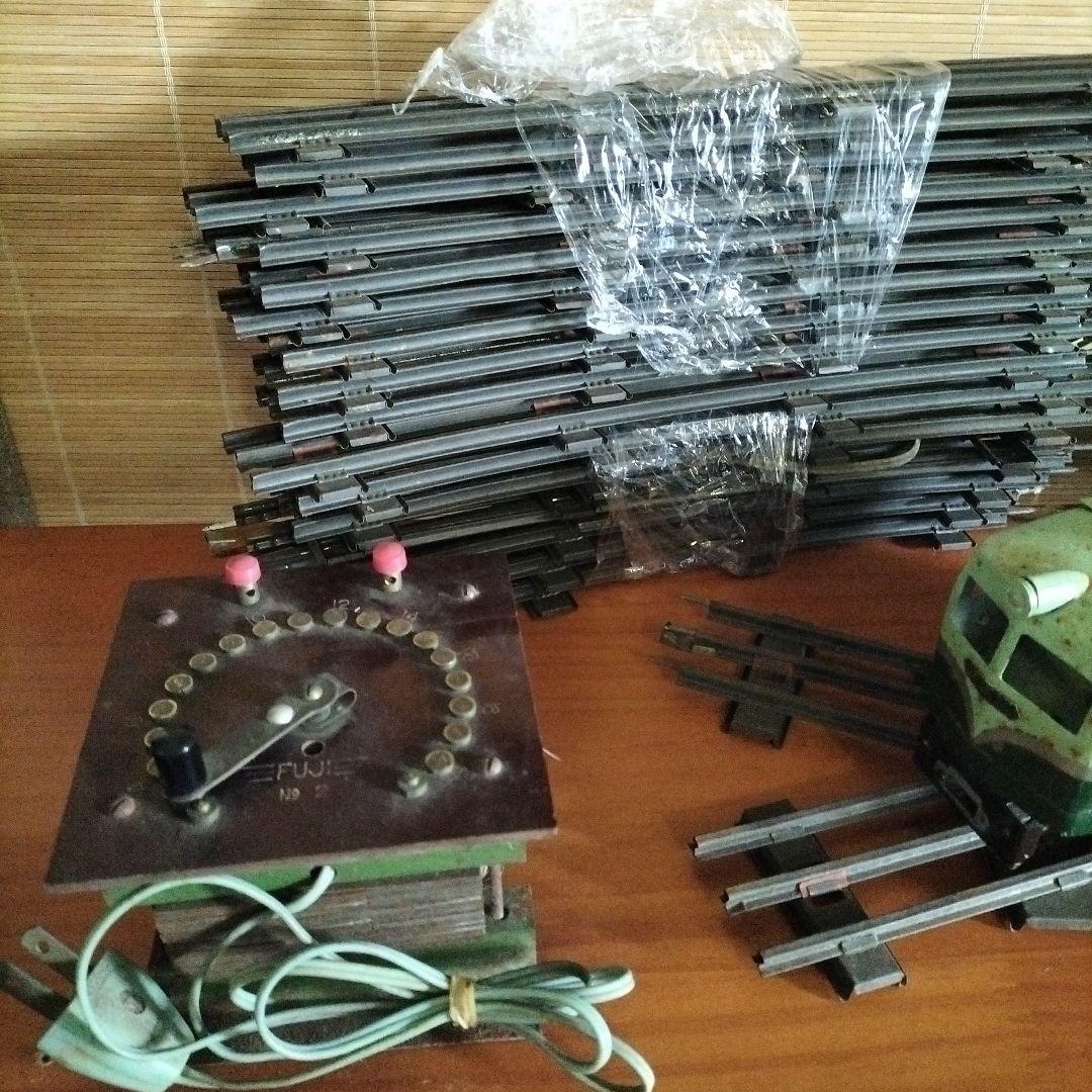 KTM EB5828 3線式Oゲージレトロ鉄道模型 緑色と白色 制御盤付き