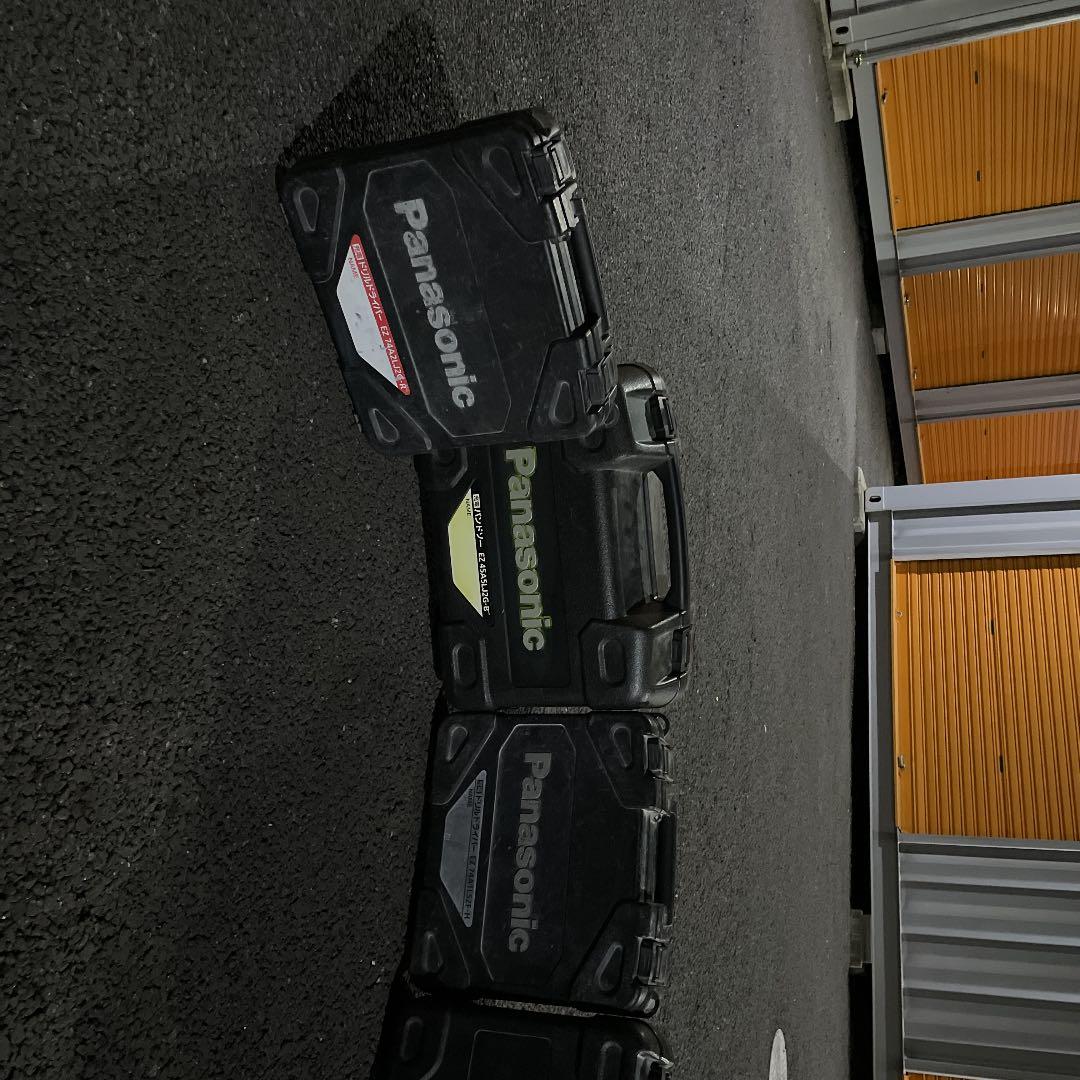 電動工具箱のみ。