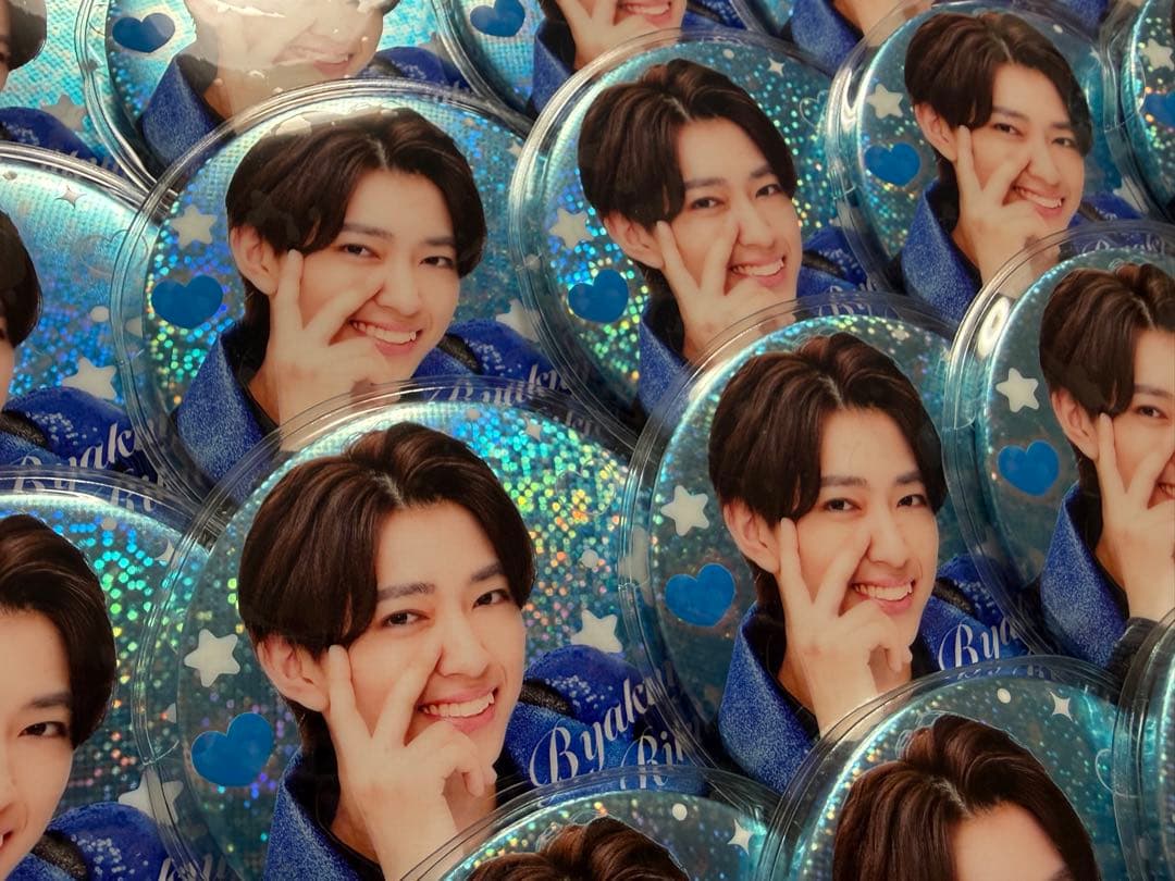 ナンバーワン戦隊ゴジュウジャー 百夜陸王 リクオニスト ホロ缶バッジ B 42個