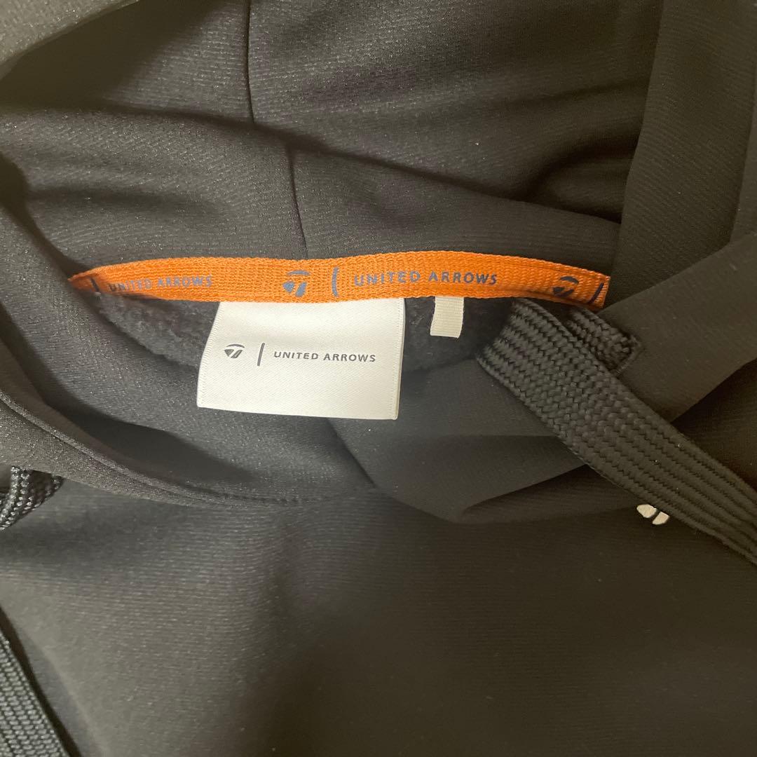 ユナイテッドアローズ テーラーメイド黒 フード付きパーカー 小ロゴ