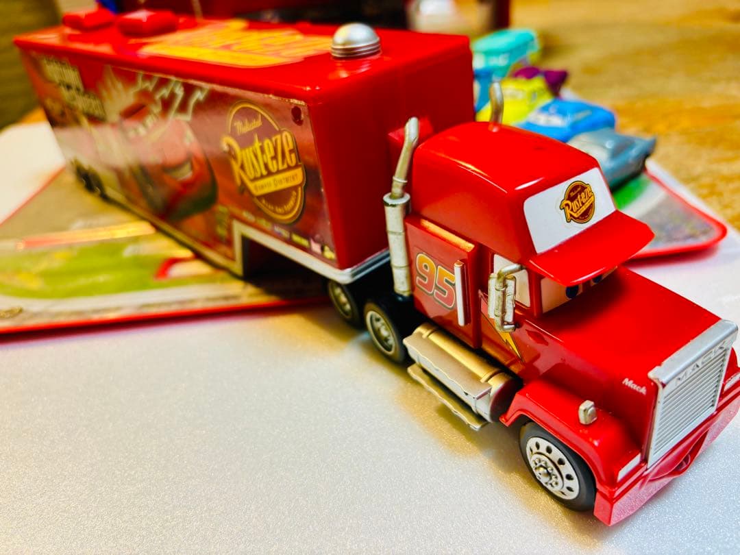 【廃盤希少商品‼︎】カーズ•トミカ19台/収納バッグ/トレーラーマックセットです☆